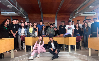 Egresadas de Contador Público y Auditor de la FAE Usach realizan charla sobre cómo prevenir los delitos económicos en las empresas